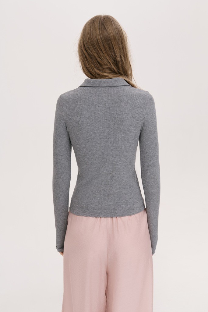 МІНІМАЛІСТИЧНИЙ ЛОНГСЛІВ-ПОЛО ОБТИСЛОГО  КРОЮ 1212-2 зображення 2